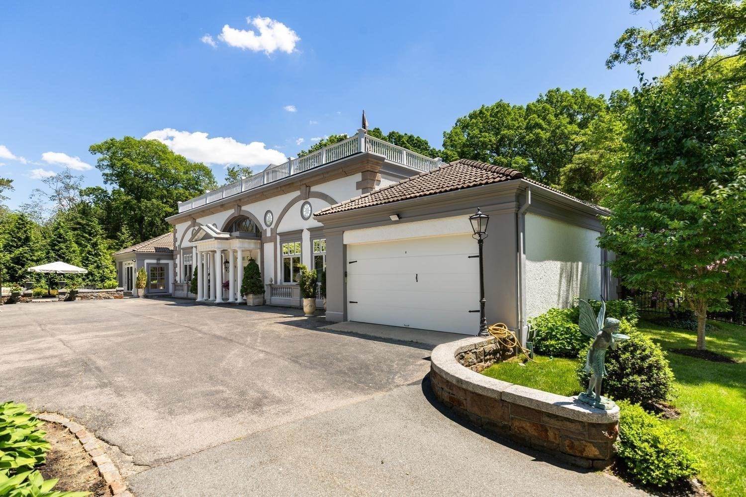 20 Woodholm Rd Property Photo 1