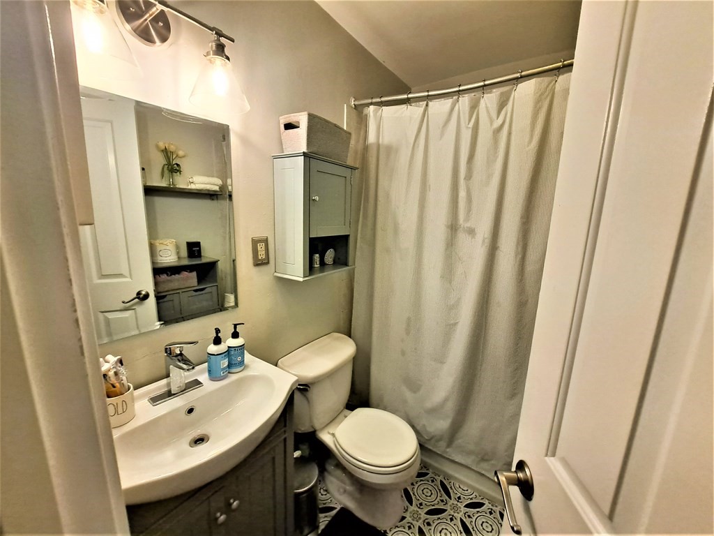 49 Cedar St Rear Property Photo 14