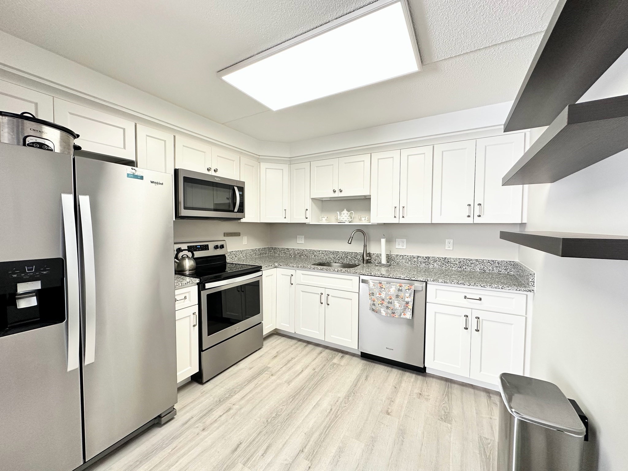 200 Cove Way # 720 Property Photo 1