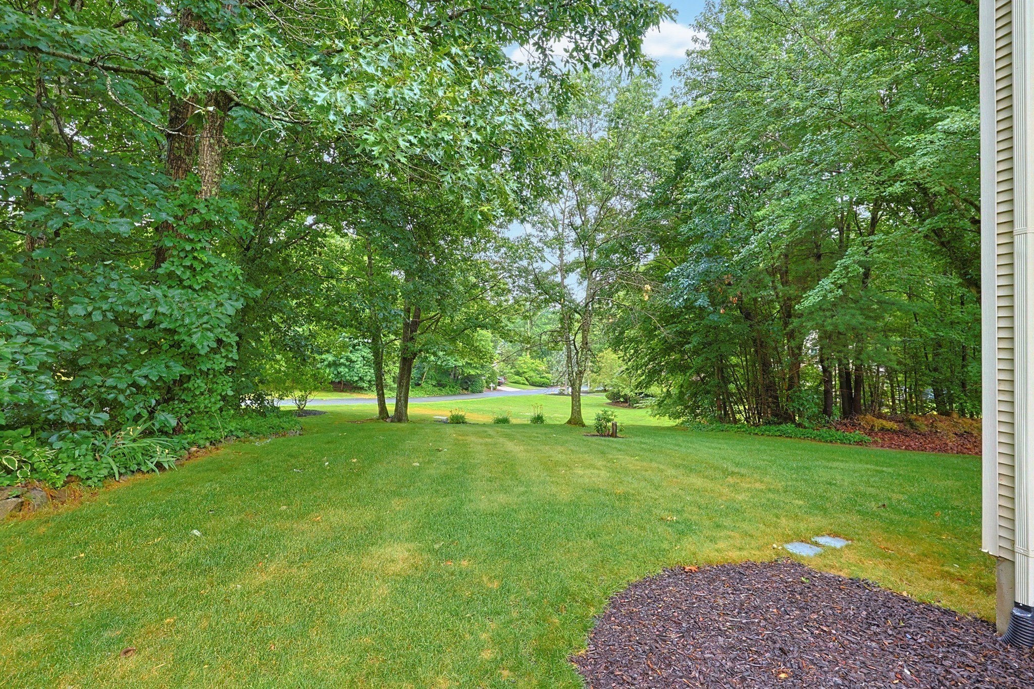 60 Forest View Dr Property Photo 3