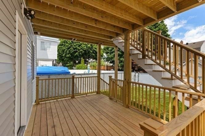 53 Sheridan Avenue # 1 Property Photo 26