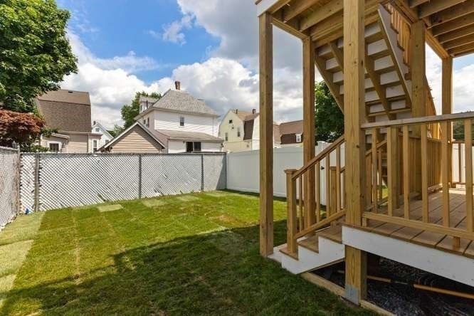 53 Sheridan Avenue # 1 Property Photo 28