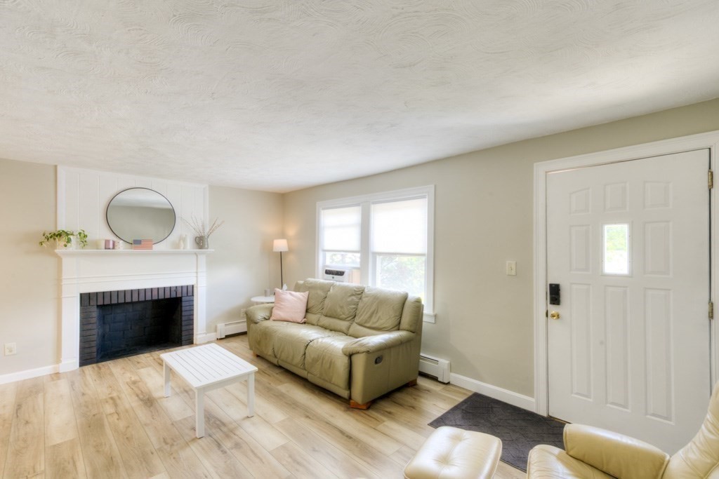 154 Boylston Street Property Photo 2