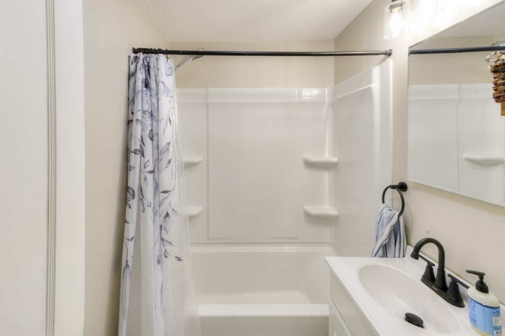 154 Boylston Street Property Photo 9