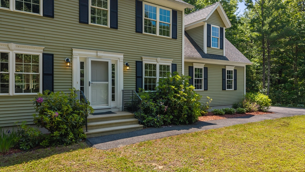 151 Sterling Road Property Photo 4