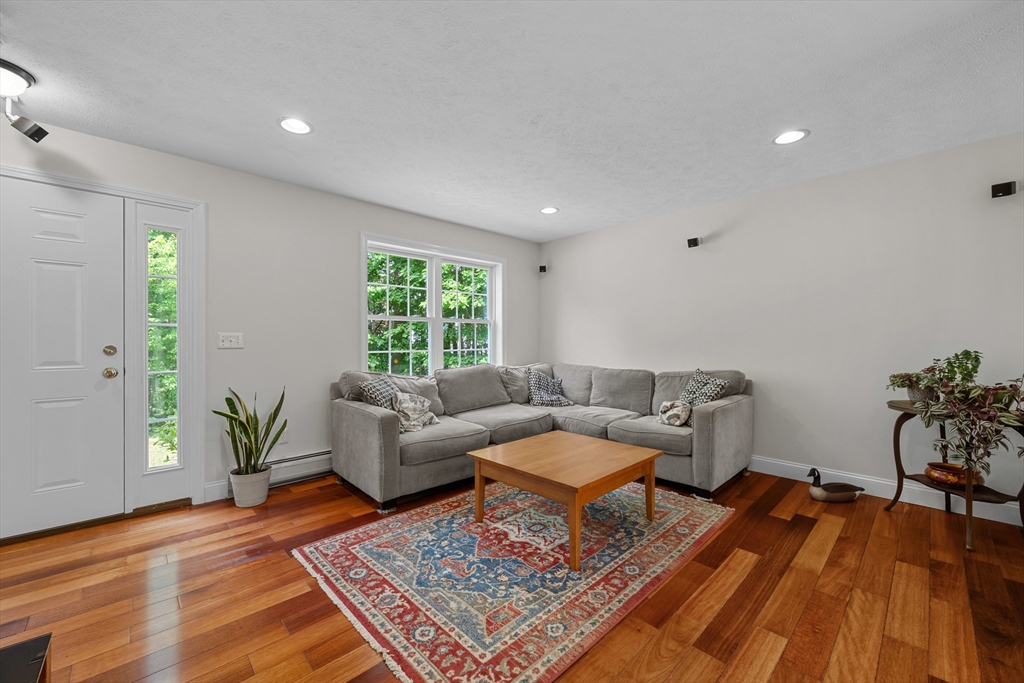 151 Sterling Road Property Photo 7