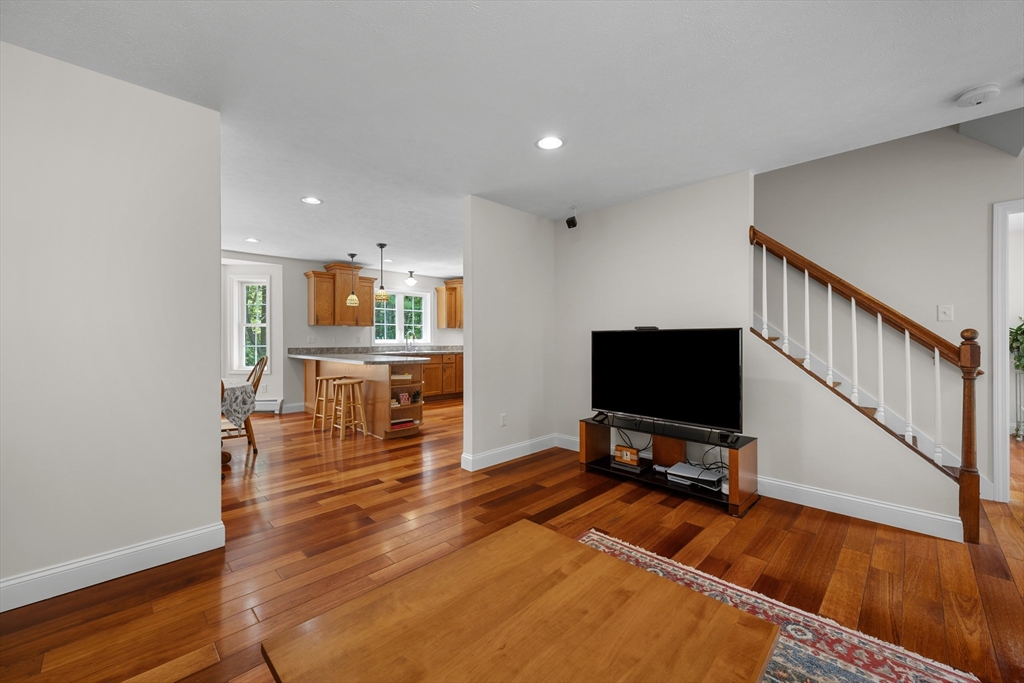 151 Sterling Road Property Photo 8