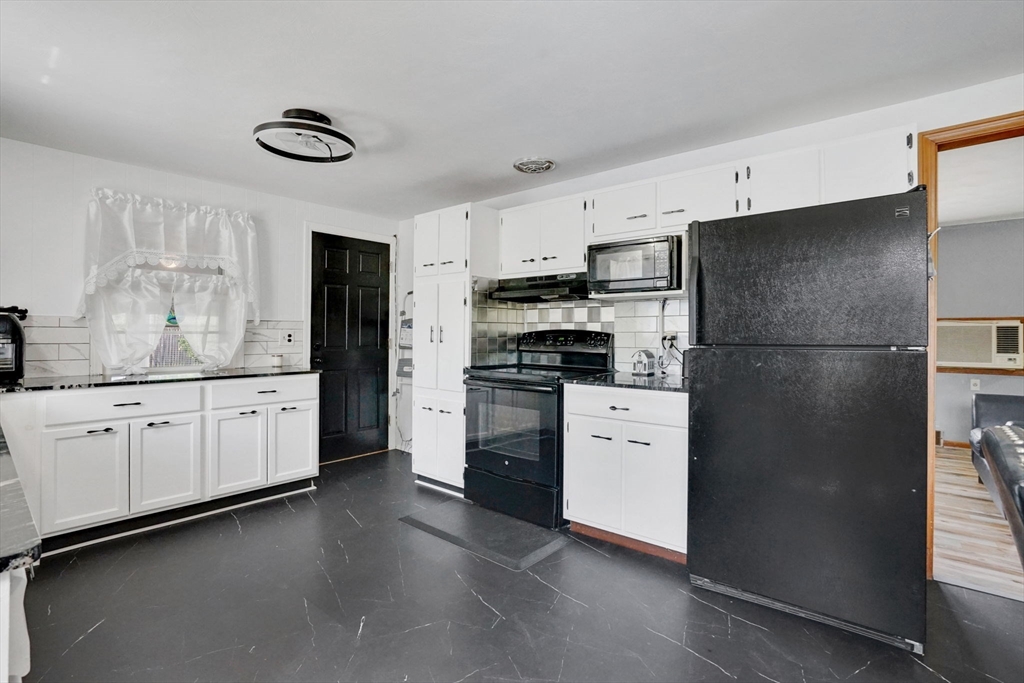 135 Bulat Dr Property Photo 10
