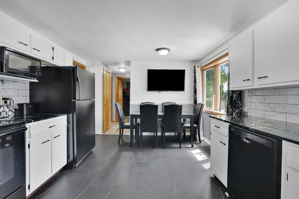 135 Bulat Dr Property Photo 13