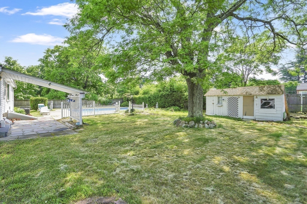 135 Bulat Dr Property Photo 28