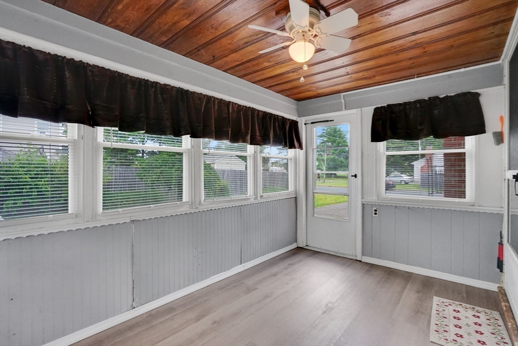 135 Bulat Dr Property Photo 32