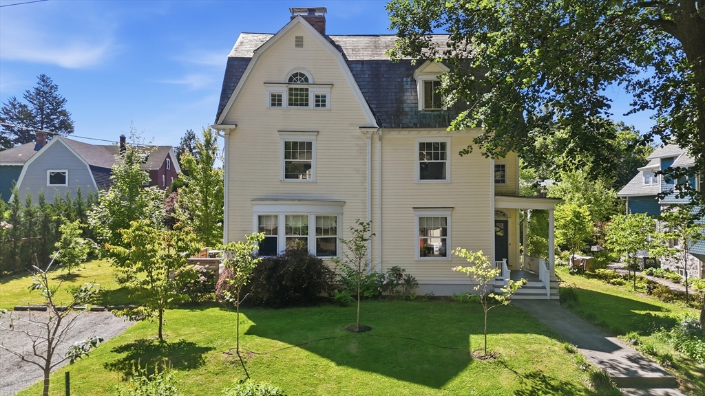 63 Dryads Grn Property Photo 1