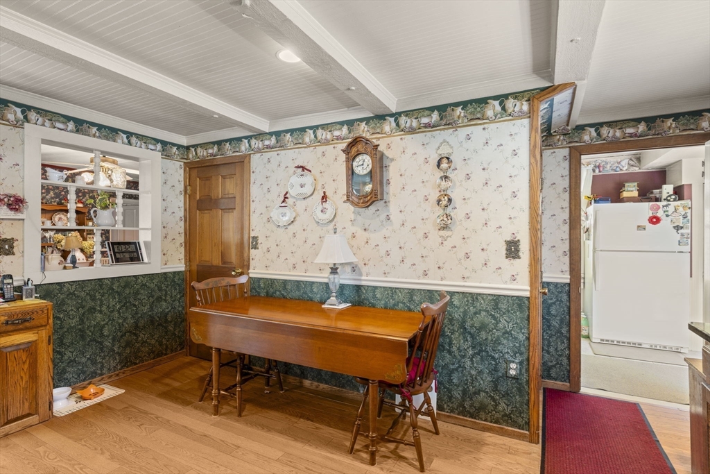 14 Naylor Ave Property Photo 12