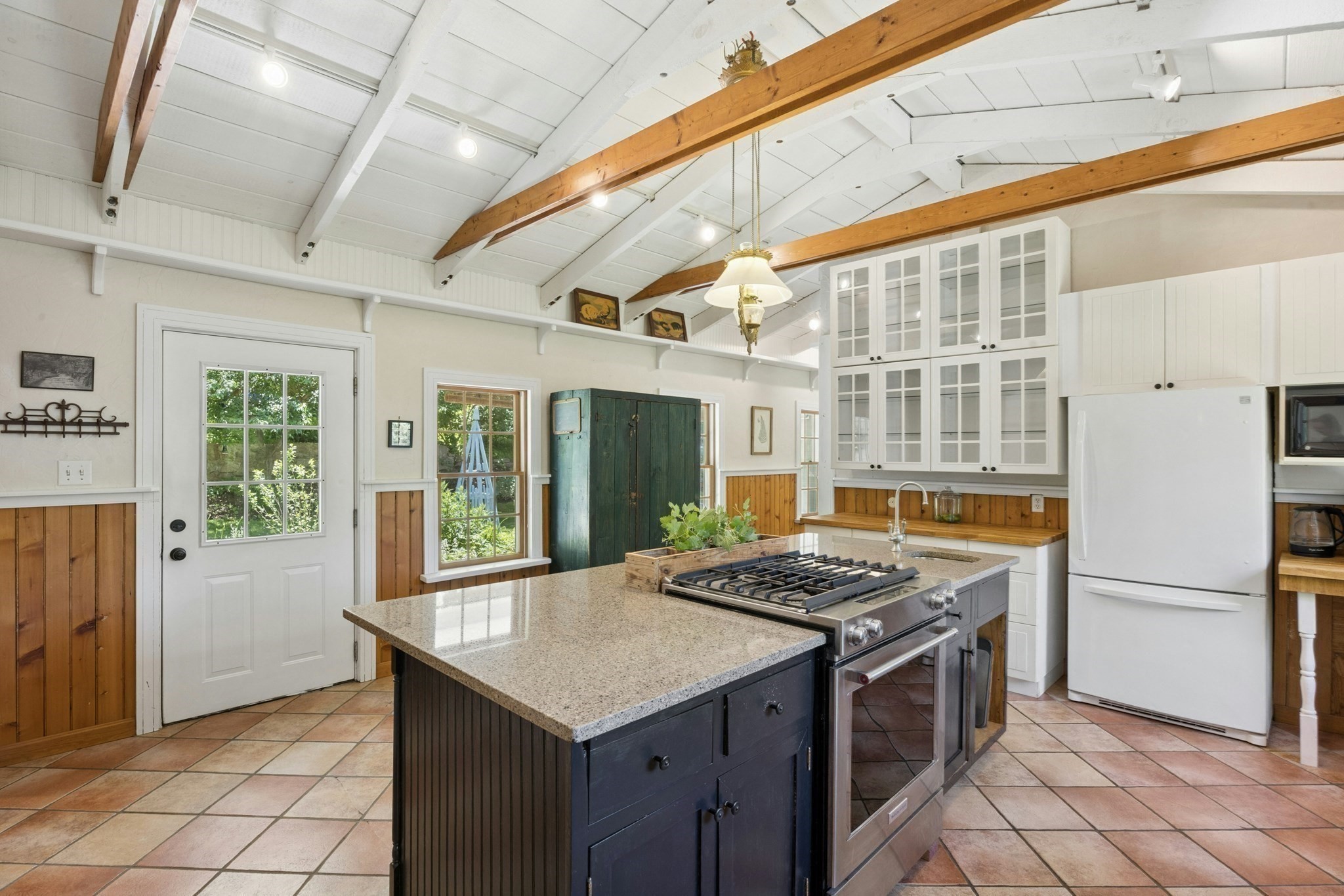 30 Lincoln Street Property Photo 15