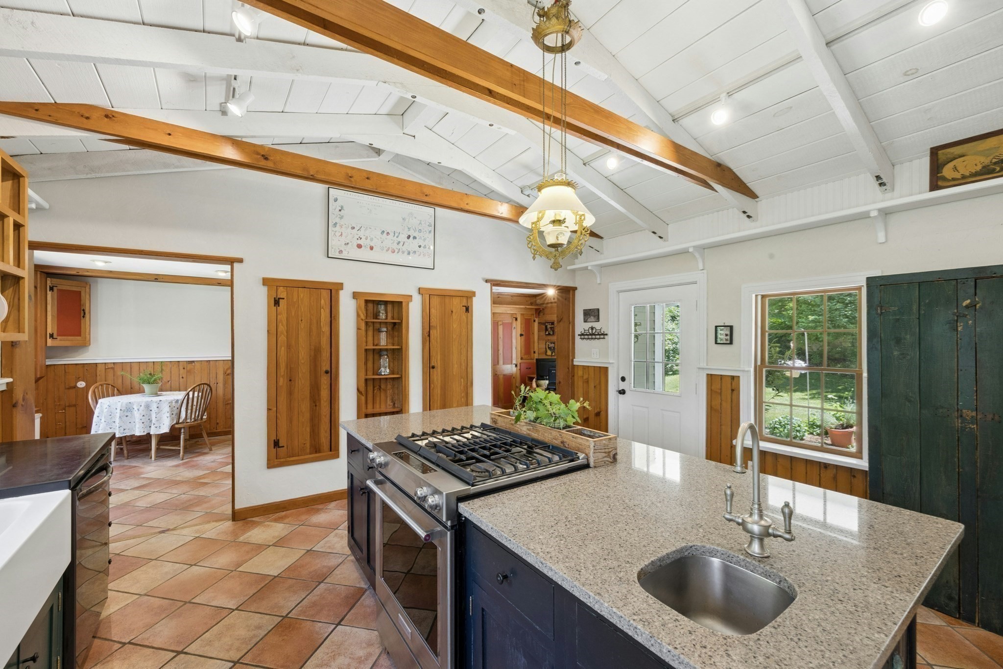 30 Lincoln Street Property Photo 16