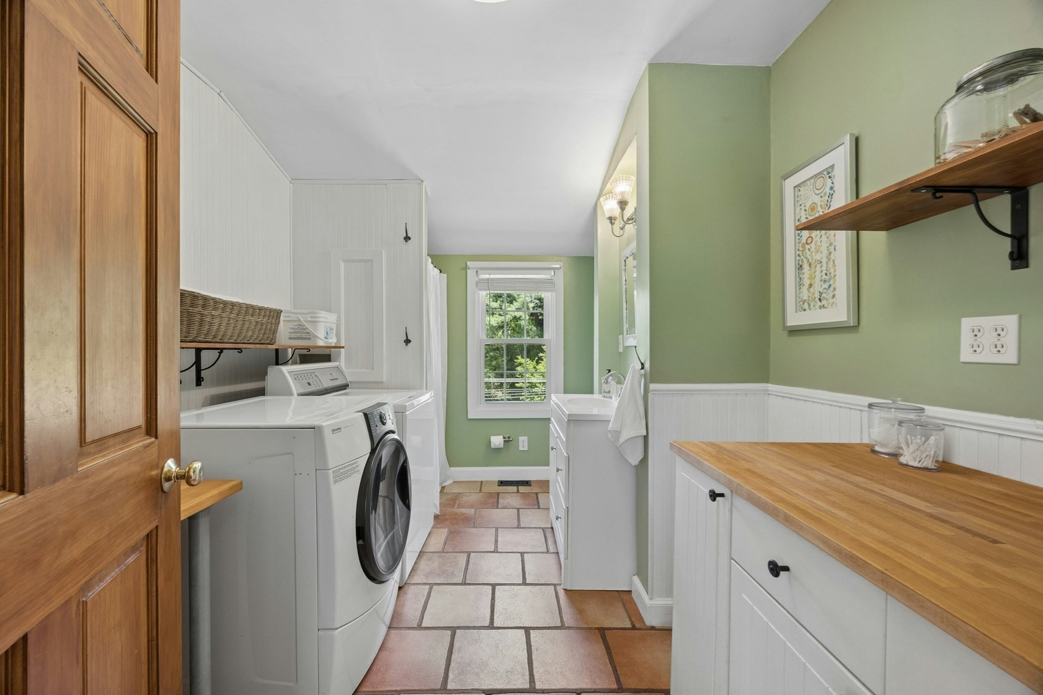 30 Lincoln Street Property Photo 21