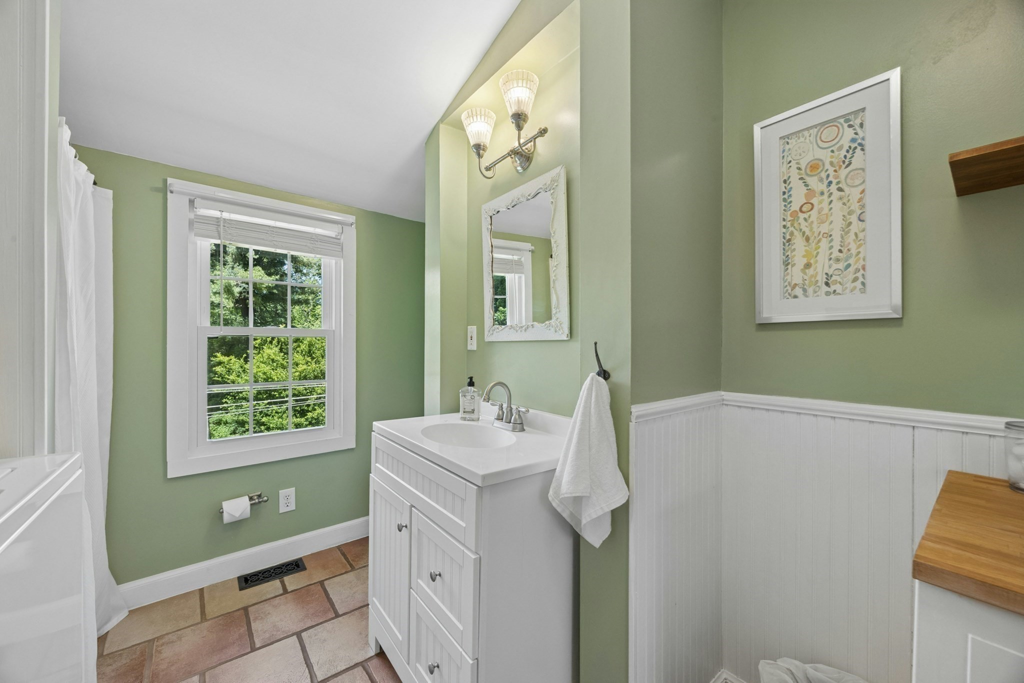 30 Lincoln Street Property Photo 22