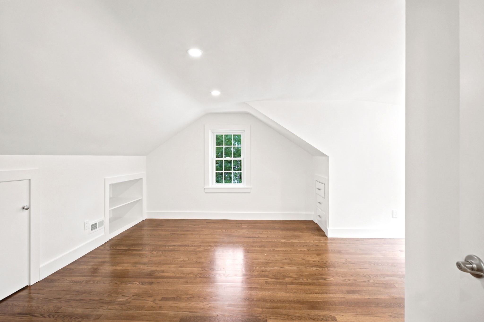 358 East St Property Photo 24
