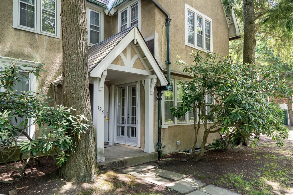 128 Dudley St Property Photo 1