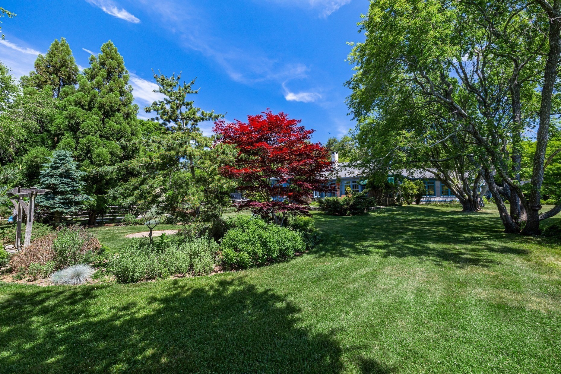 115 Howland Road Property Photo 7