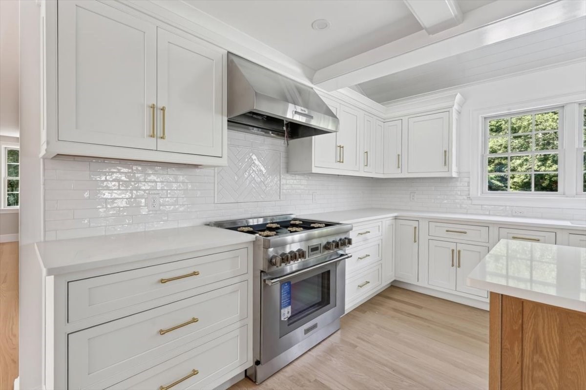3 Hollyhock Ln. Property Photo 8