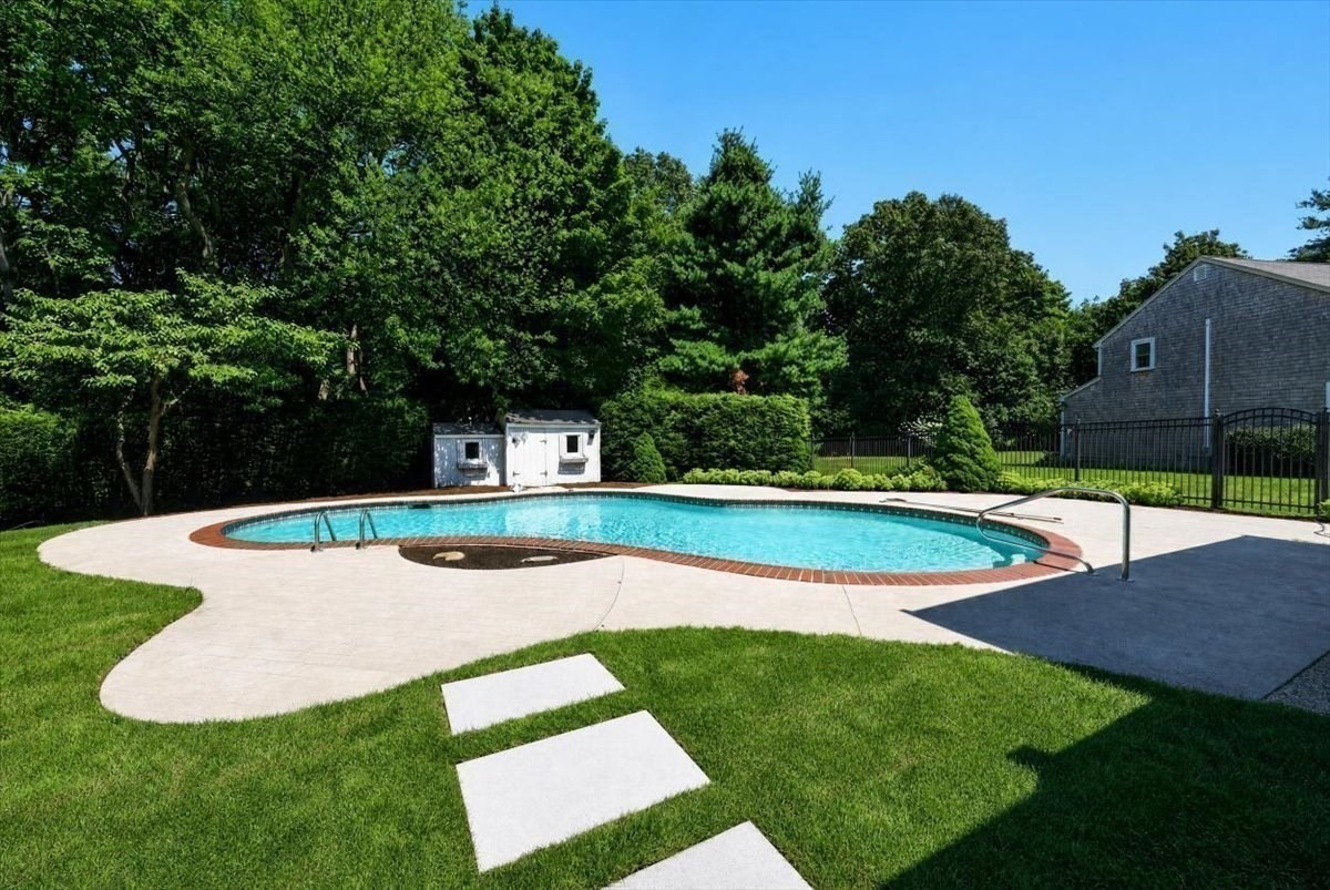 3 Hollyhock Ln. Property Photo 24