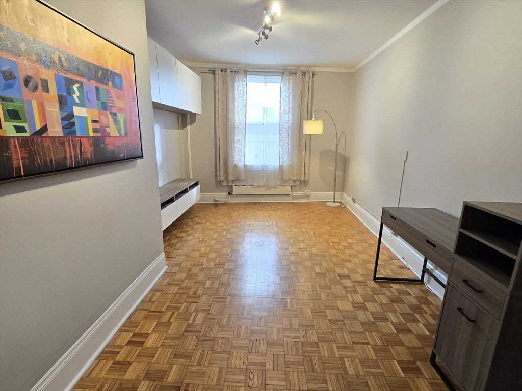 21 Beacon St # 10C Property Photo 1