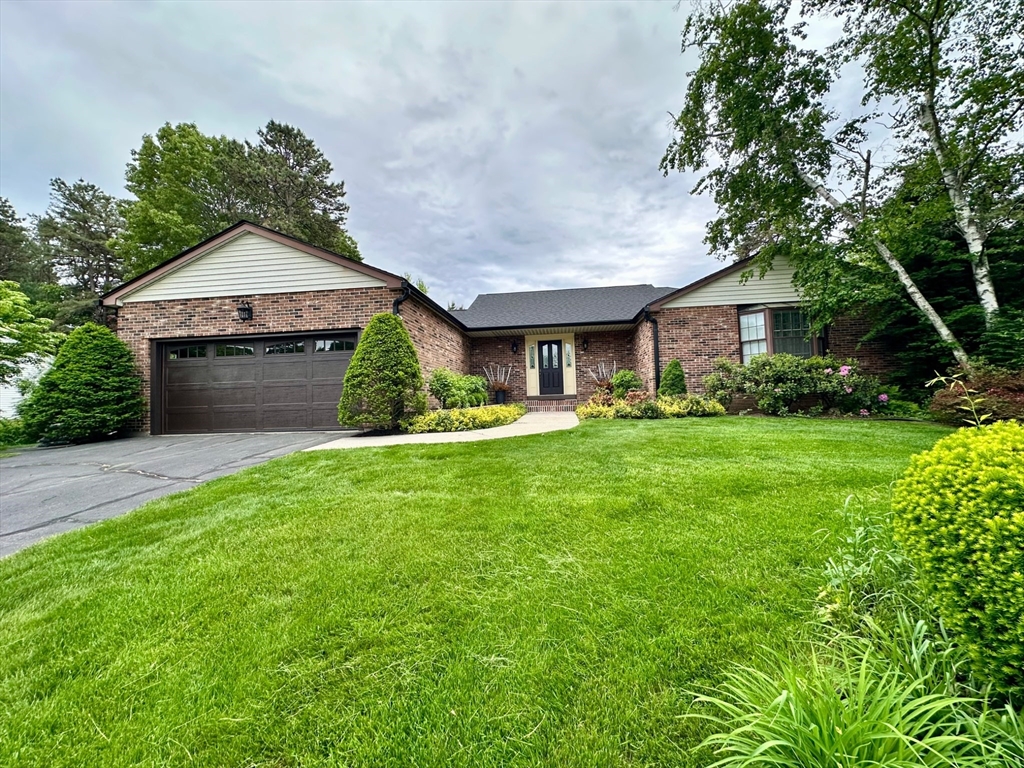 608 Pinewood Dr Property Photo 1