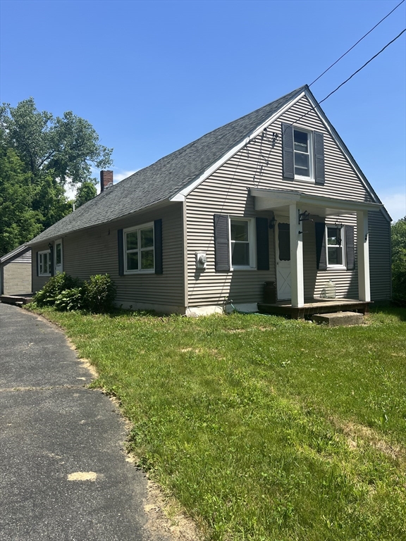 19 Greenwich Plains Rd Property Photo 1