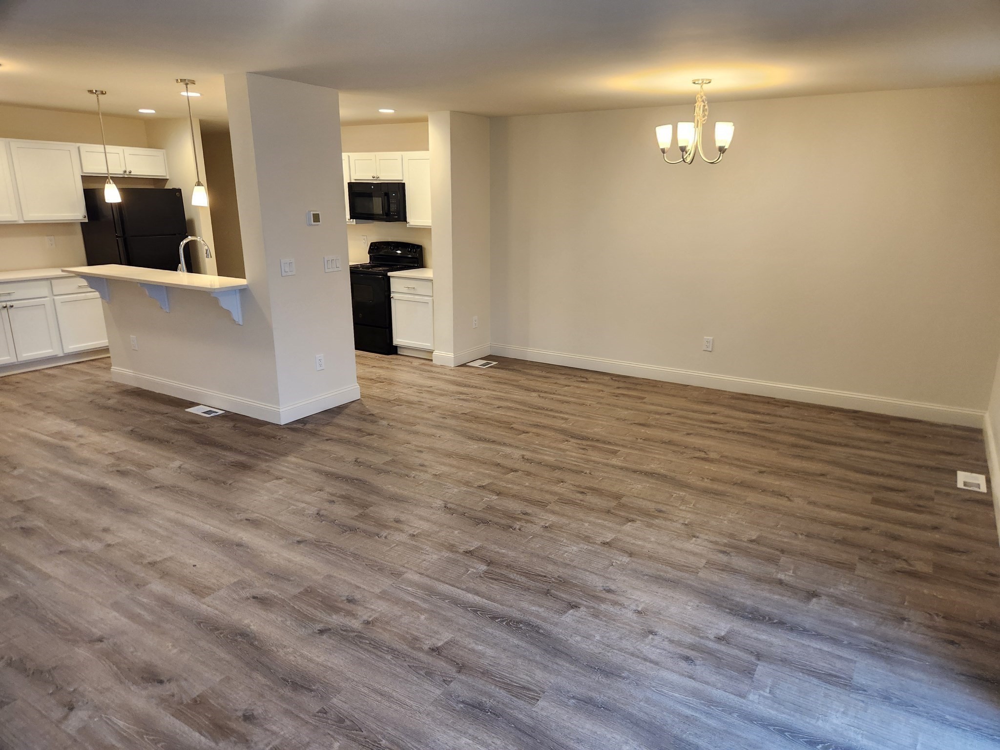 55 Everit Ave # A Property Photo 2