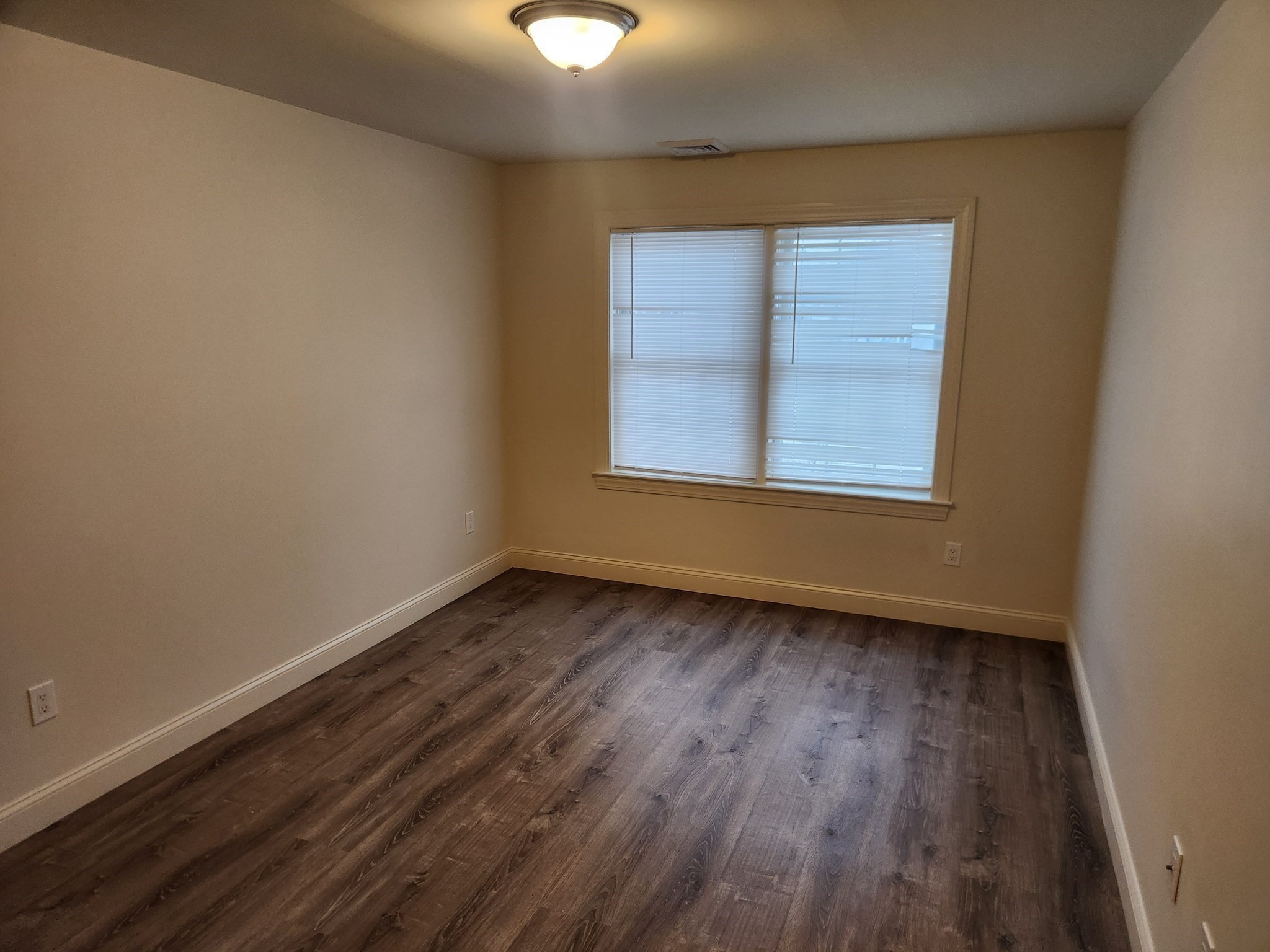 55 Everit Ave # A Property Photo 9