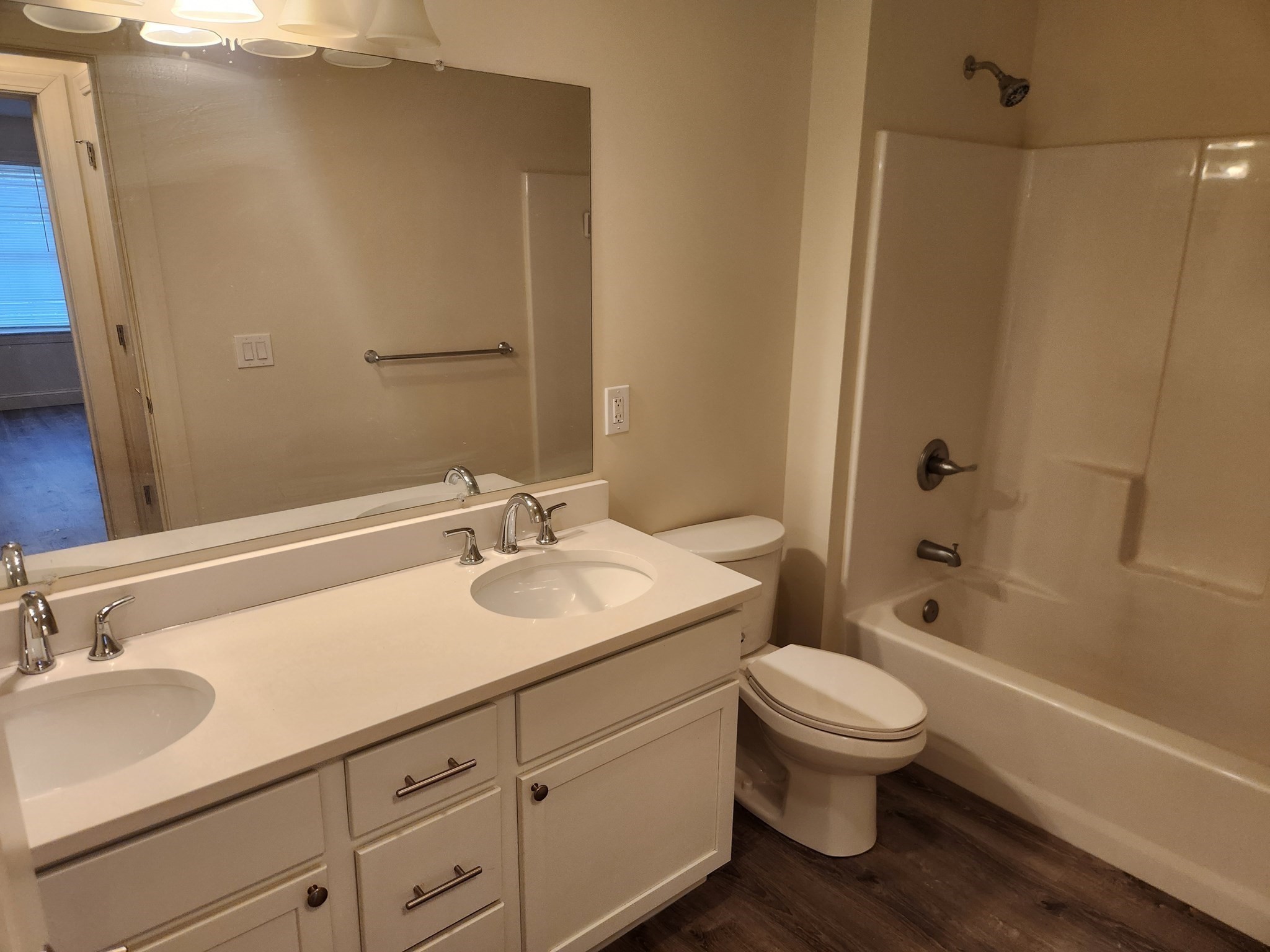 55 Everit Ave # A Property Photo 11