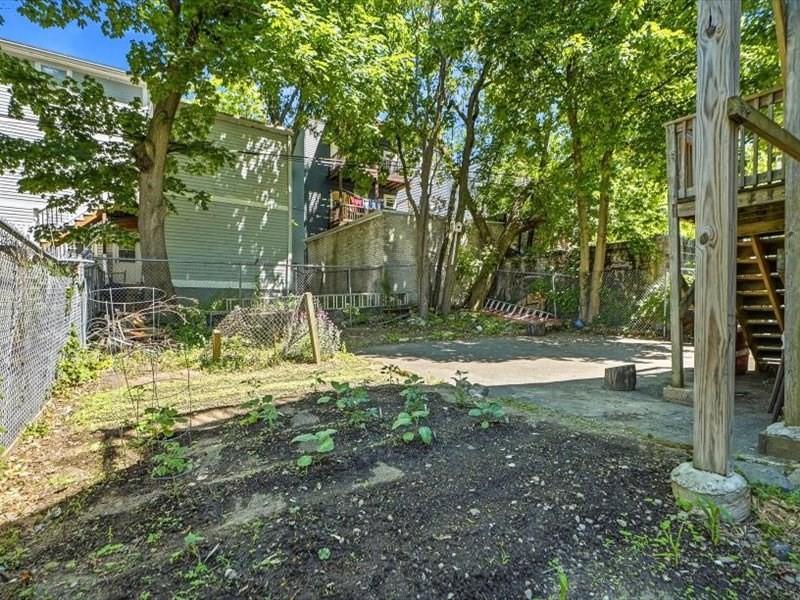 25 Wheatland Ave Property Photo 4