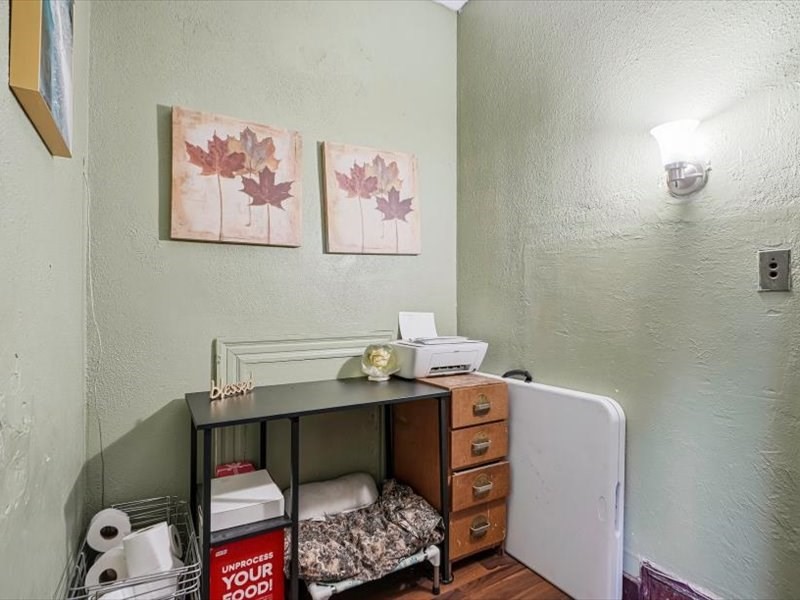 25 Wheatland Ave Property Photo 33