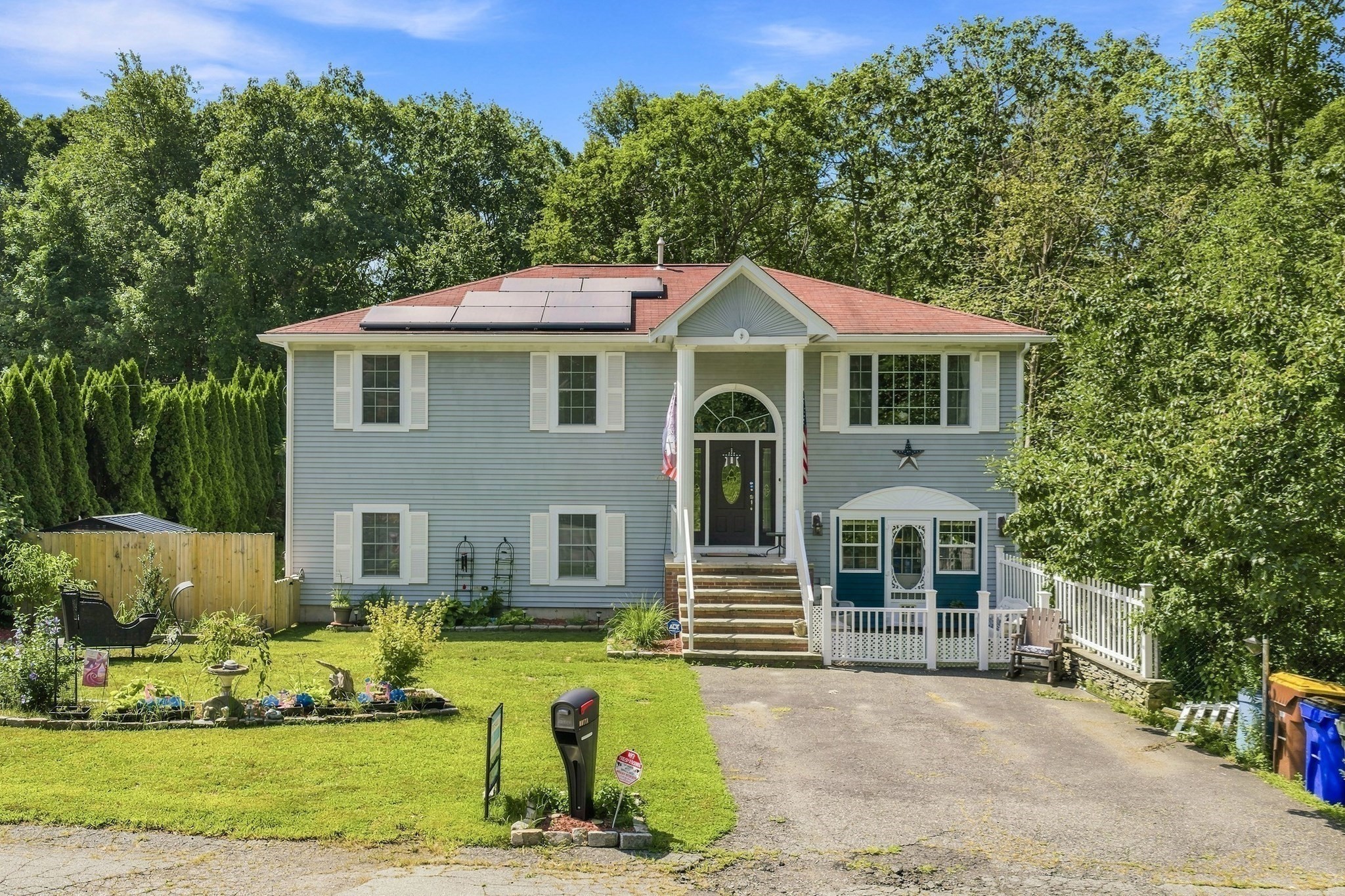 793 Montgomery Property Photo 1