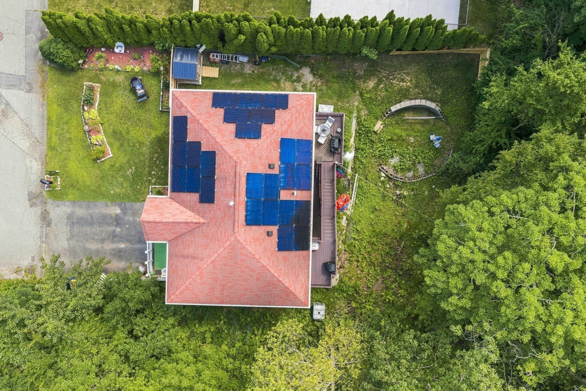 793 Montgomery Property Photo 5