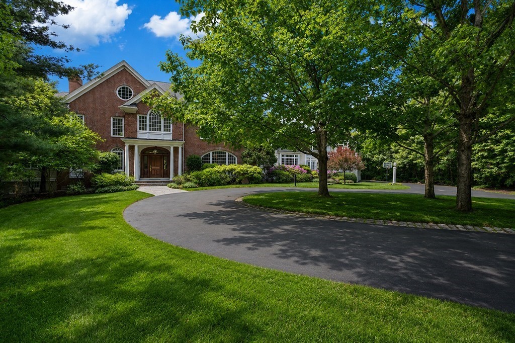 20 Longmeadow Drive Property Photo 2