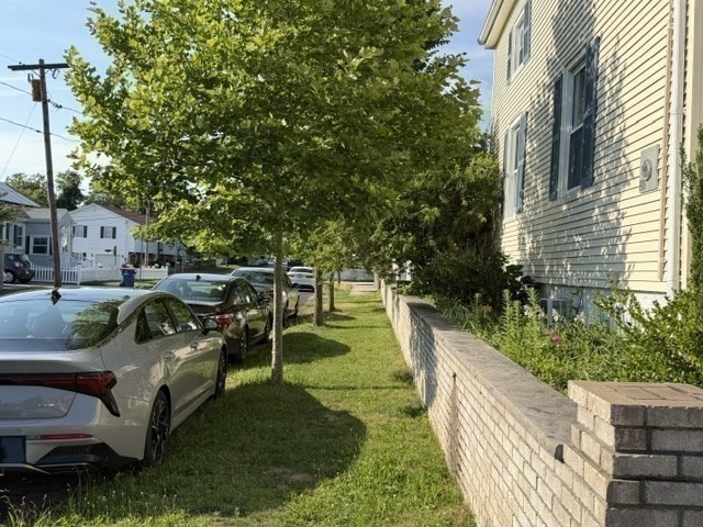 245 Clifford St Property Photo 3