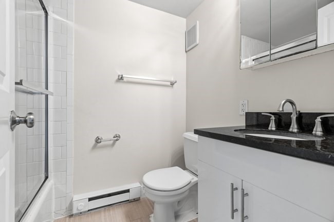 12 Stoneholm Street # 616 Property Photo 18