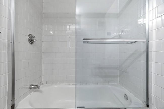 12 Stoneholm Street # 616 Property Photo 19