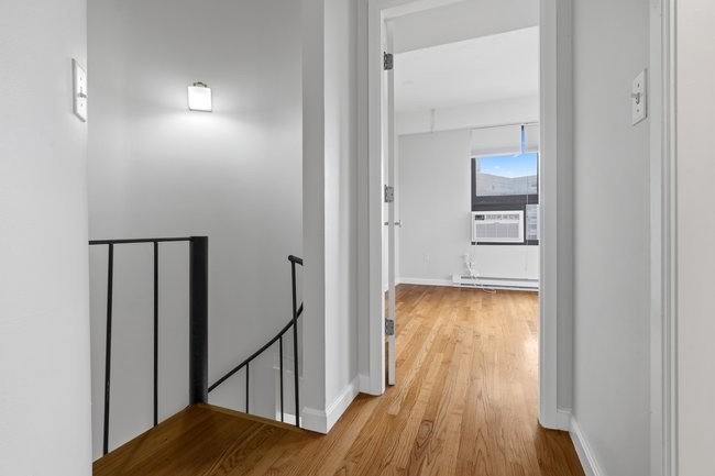 12 Stoneholm Street # 616 Property Photo 20