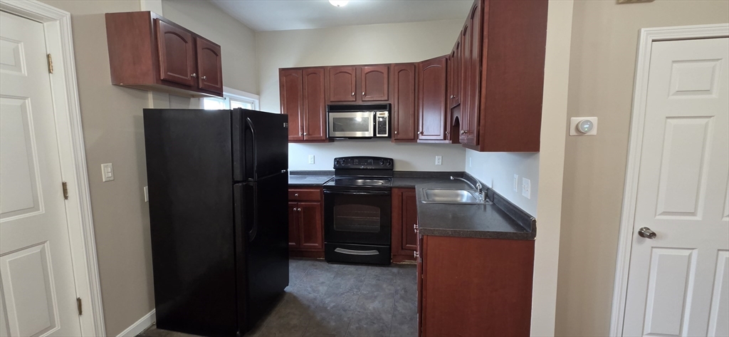 311 Saratoga # 2 Property Photo 1