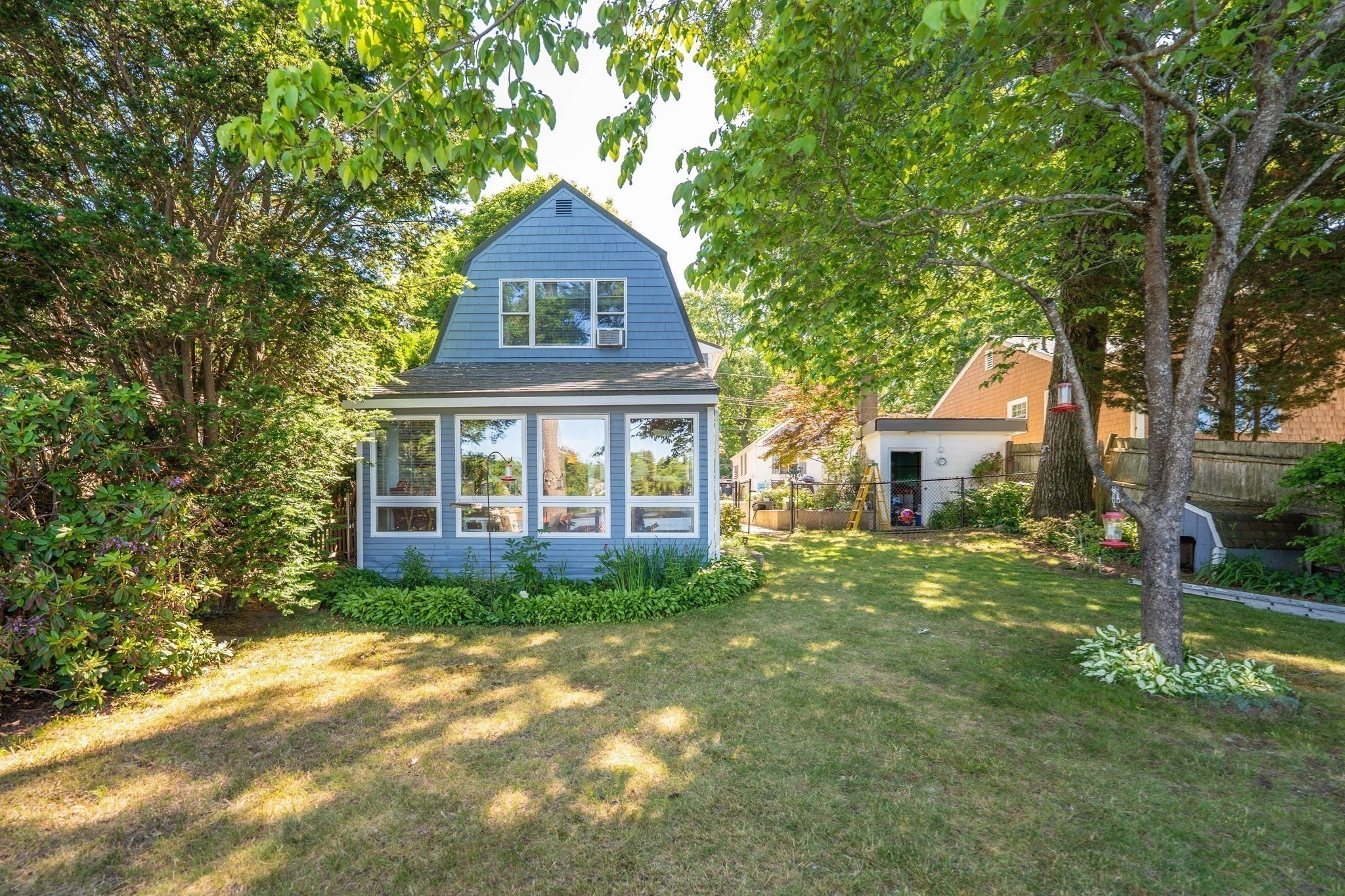 1519 Morton Ave Property Photo 3