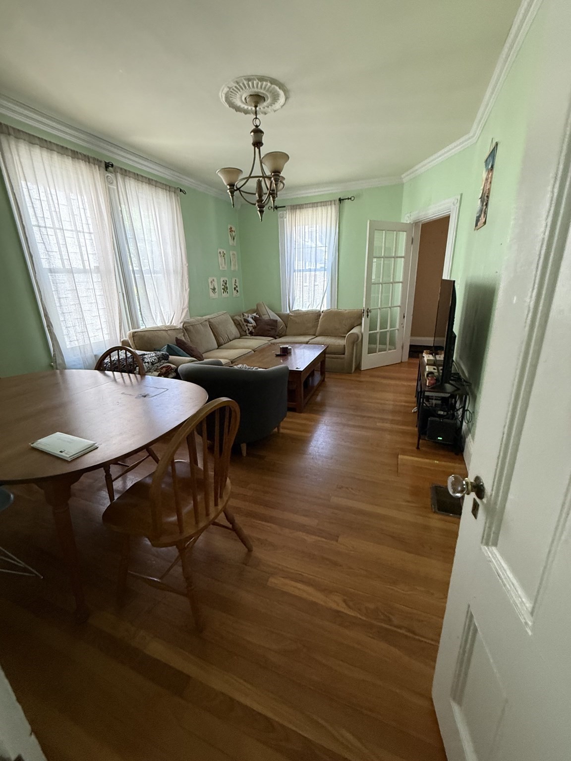 3 Hillside Ave Property Photo 5
