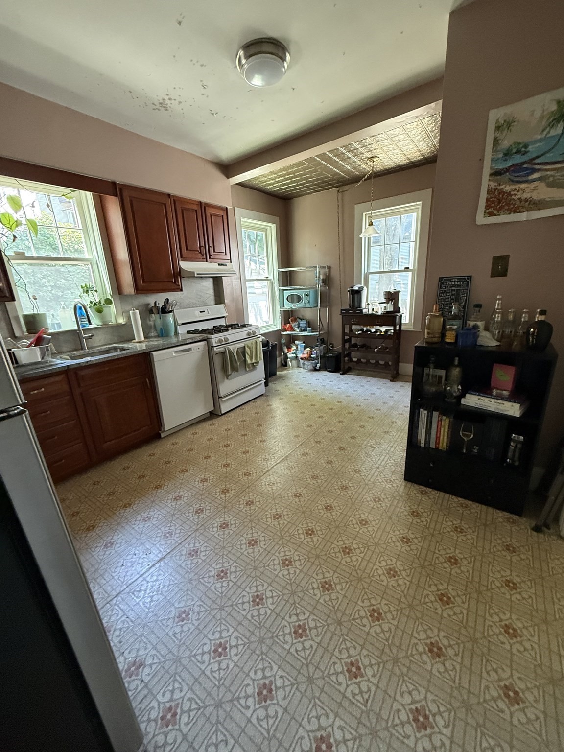 3 Hillside Ave Property Photo 6