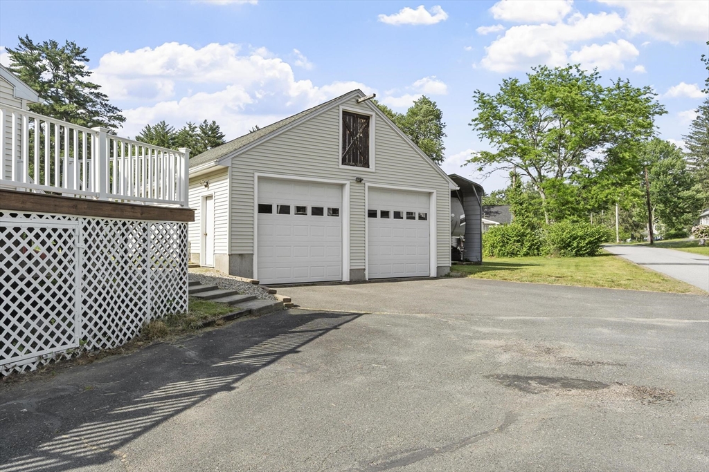 31 Brookside Rd Property Photo 5