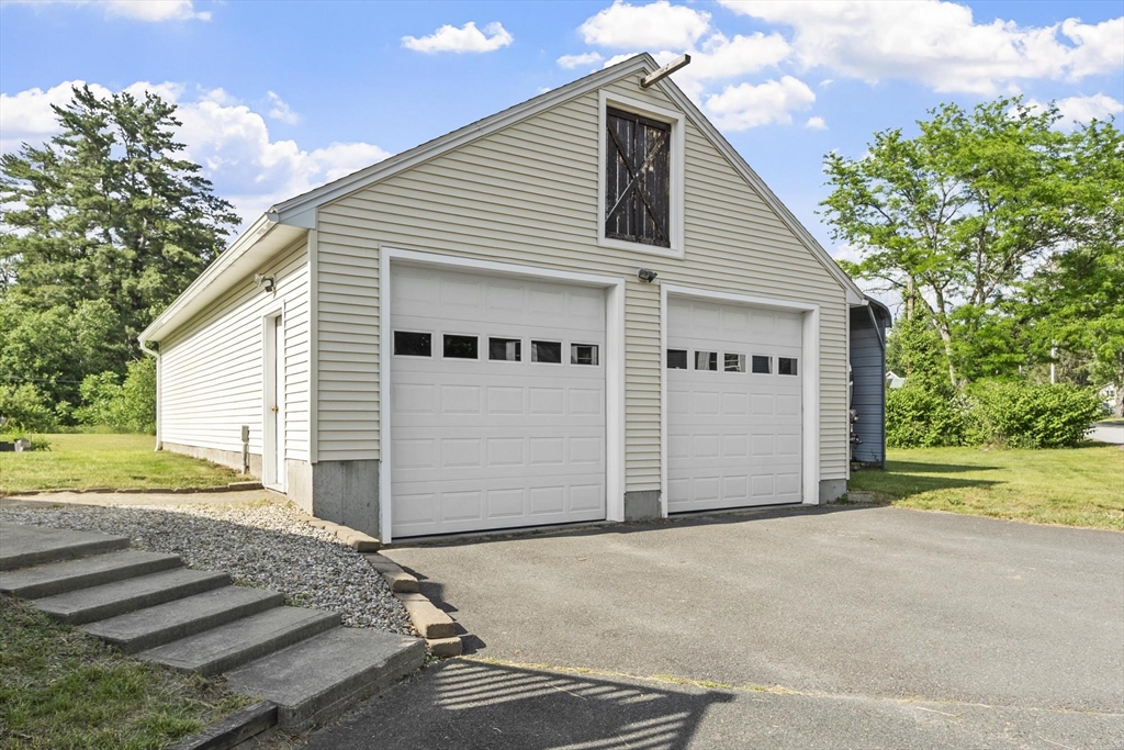 31 Brookside Rd Property Photo 6