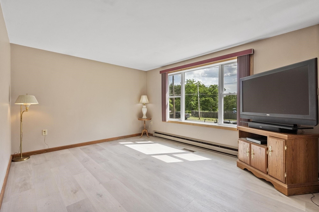 31 Brookside Rd Property Photo 17