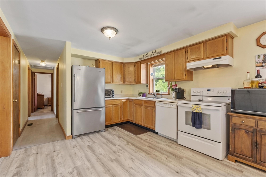31 Brookside Rd Property Photo 22