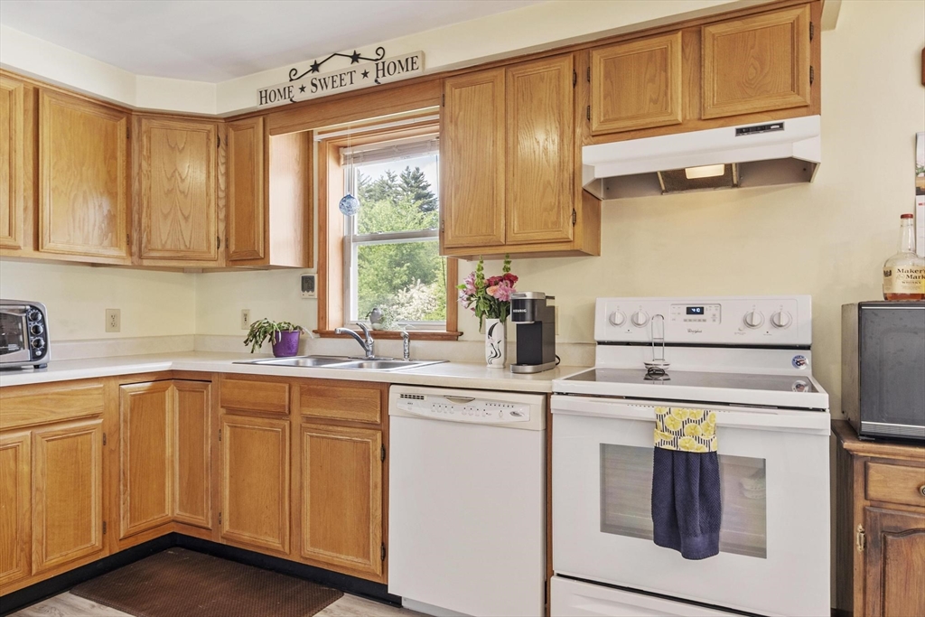 31 Brookside Rd Property Photo 23